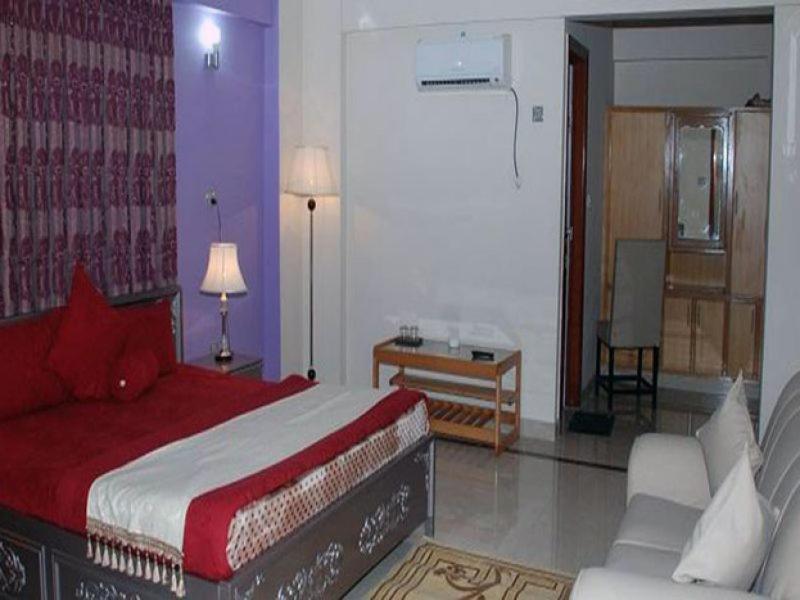 Mir Continental Hotel Muzaffarabad Exterior foto