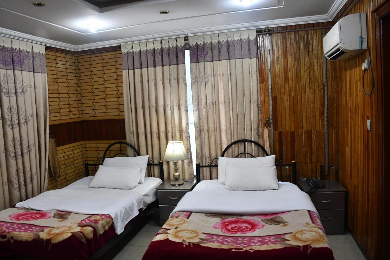 Mir Continental Hotel Muzaffarabad Exterior foto